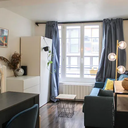 Cosy Close To Montmartre *