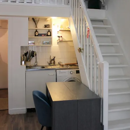 Cosy Close To Montmartre * 파리